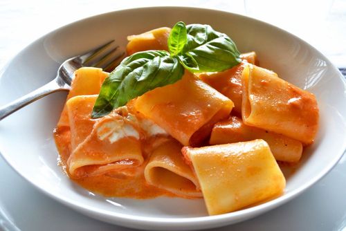 Paccheri al pomodoro