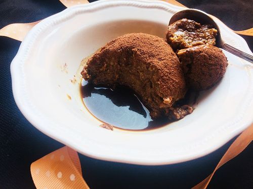 Tartufo di gelato affogato al caffè